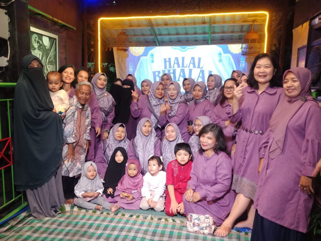 Kebersamaan dalam Keberagaman: Potret Halal Bihalal di Setiap RT RW 11 Merjosari