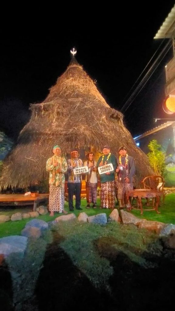 HARI PERTAMA KAMPUNG KLASIK 3 RW XI MERJOSARI DISERBU RIBUAN PENGUNJUNG